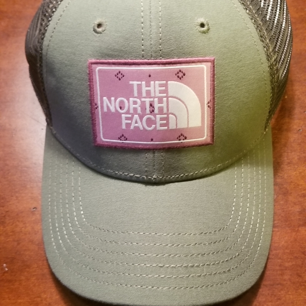 UNISEX NORTHFACE SNAPBACK CAP SZ. ONE SIZE